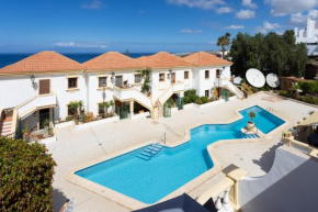 Cosy vibes with pool, ocean view near Aqualand, Wifi, Netflix, Free parking, 2 pools access